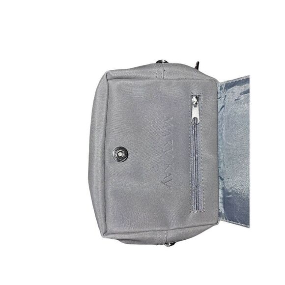 Mary Kay travel cosmetics bag - Picture 3 of 7